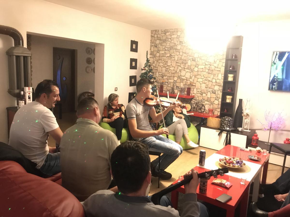 Отель Casa Relax Valeni  Экстерьер фото