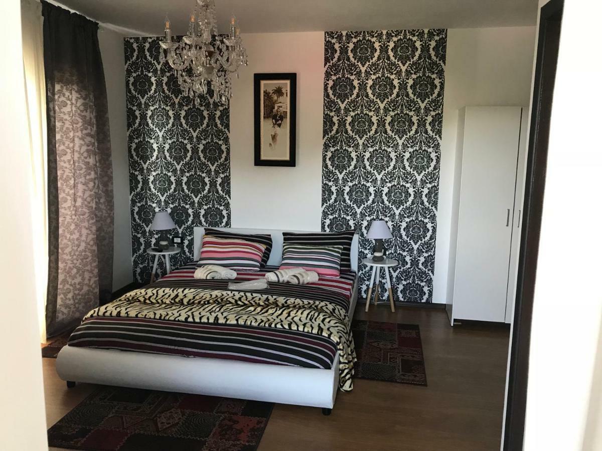 Отель Casa Relax Valeni  Экстерьер фото